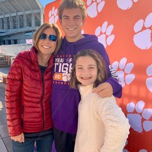 Meet your Posher, Angela